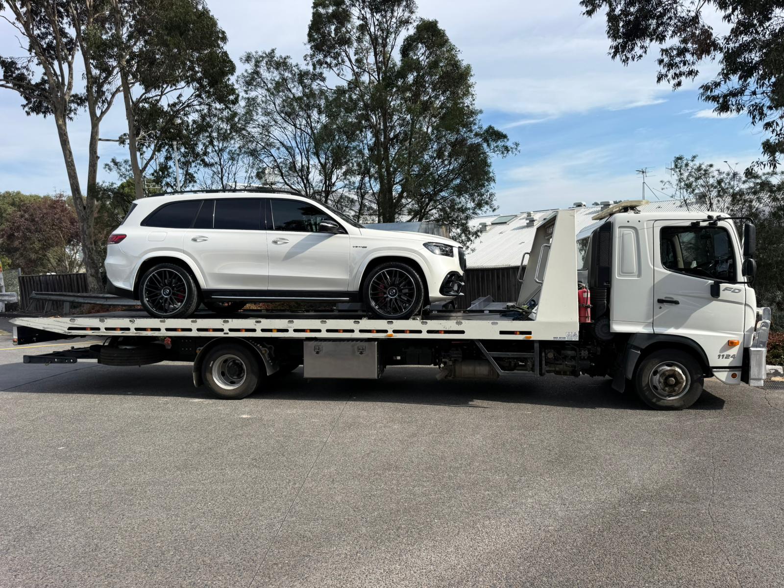 Car towing service Melbourne